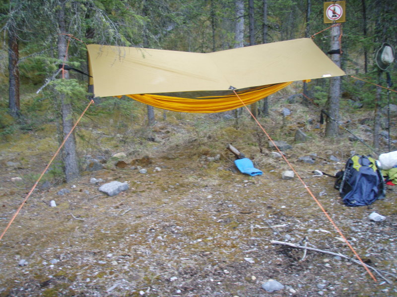 My hammock in Utopia campground. After 20 km with a kilometer on snowshoes it was very welcoming :)